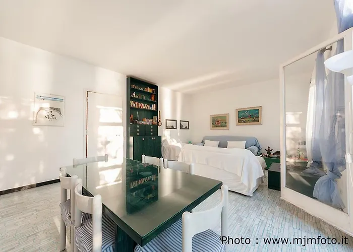 Cinqueterre National Park Sea View *